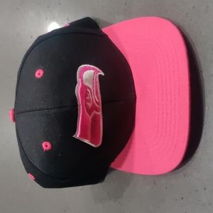 Woman Seahawks black and pink hat new with tags never worn